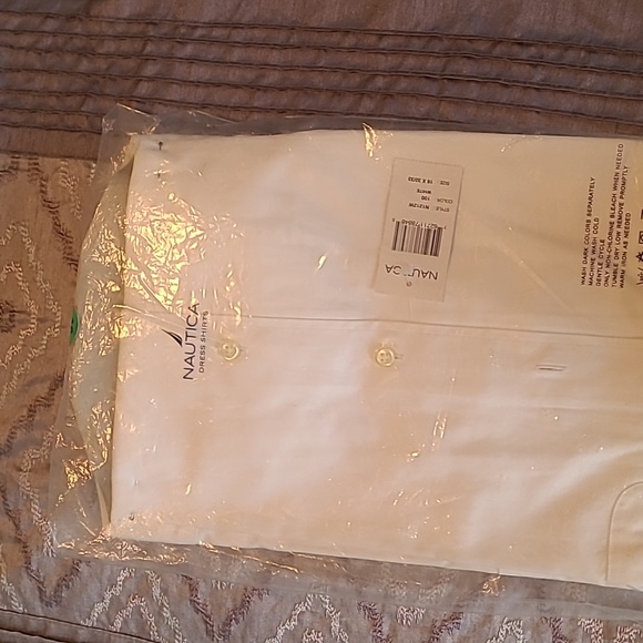 Nautica Men Long Sleeve Shirt - Picture 3 of 3